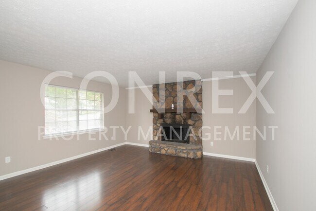 Building Photo - 704 Danton Ln
