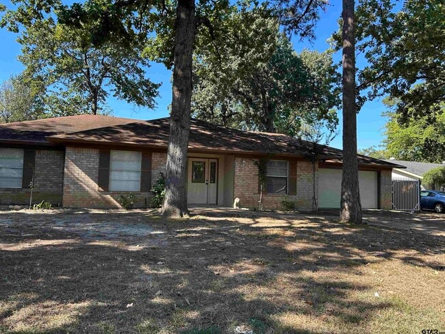 Building Photo - 4615 Edinburgh Dr