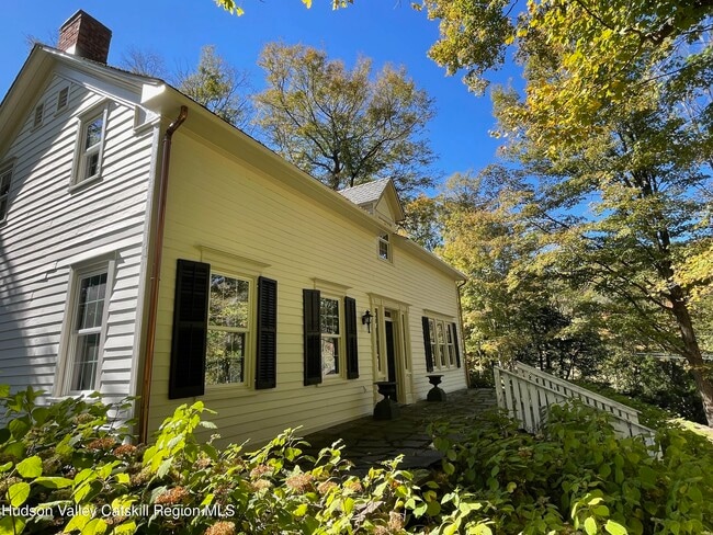 Building Photo - 416 Hapeman Hill Rd