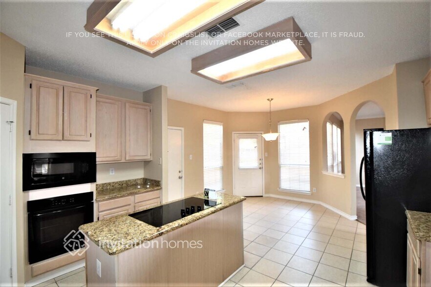 Building Photo - 2908 Olympia Dr