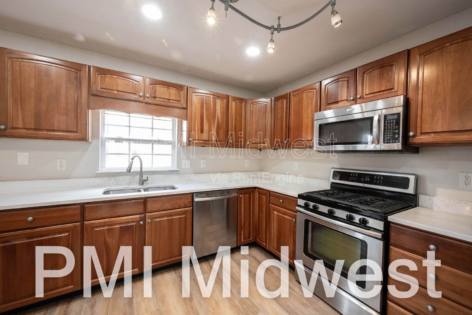 Building Photo - 18058 Cristin Way