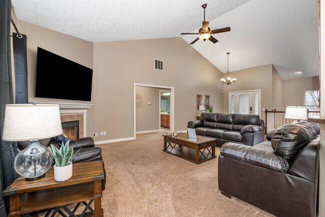 Building Photo - New! Large home in Great suburban neighborhood.