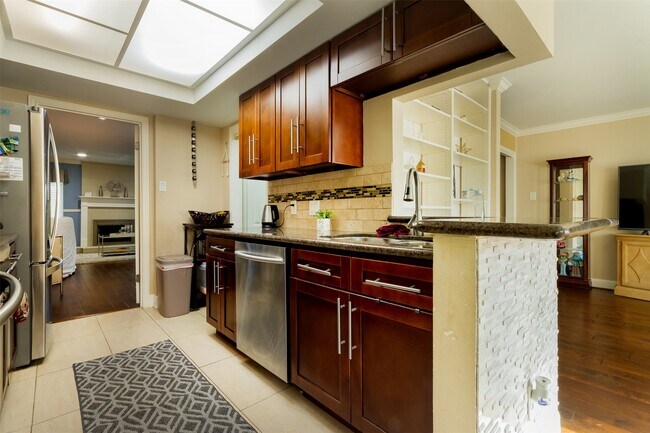 Building Photo - 14357 Misty Meadow Ln