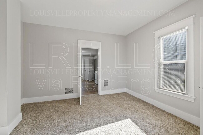 Building Photo - 3339 Taylor Blvd