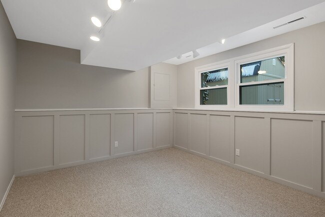 Building Photo - 4210 Trotwood Ln