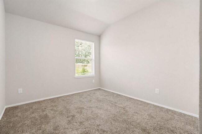 Building Photo - 24630 Charlton Green Ln