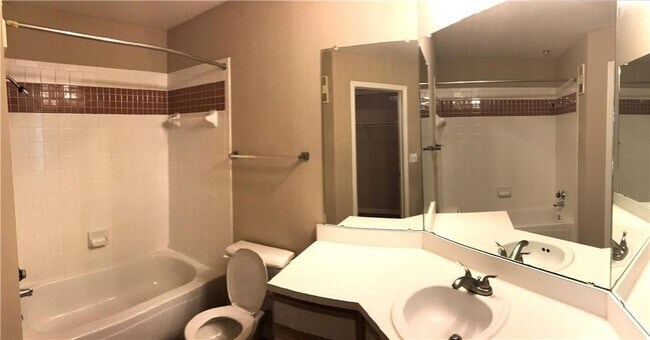 Building Photo - 6000-14 Shepherd Mountain Cove