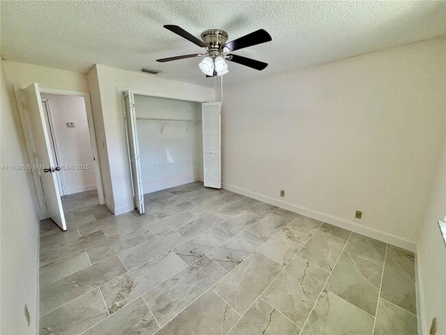 Building Photo - 11615 NW 23rd Ct