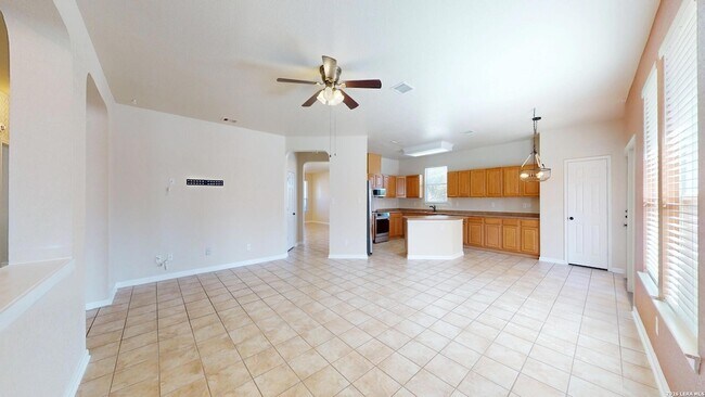 Building Photo - 101 Springtree Cliff