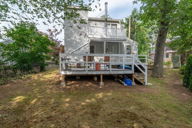 Building Photo - 12 Longfellow Rd