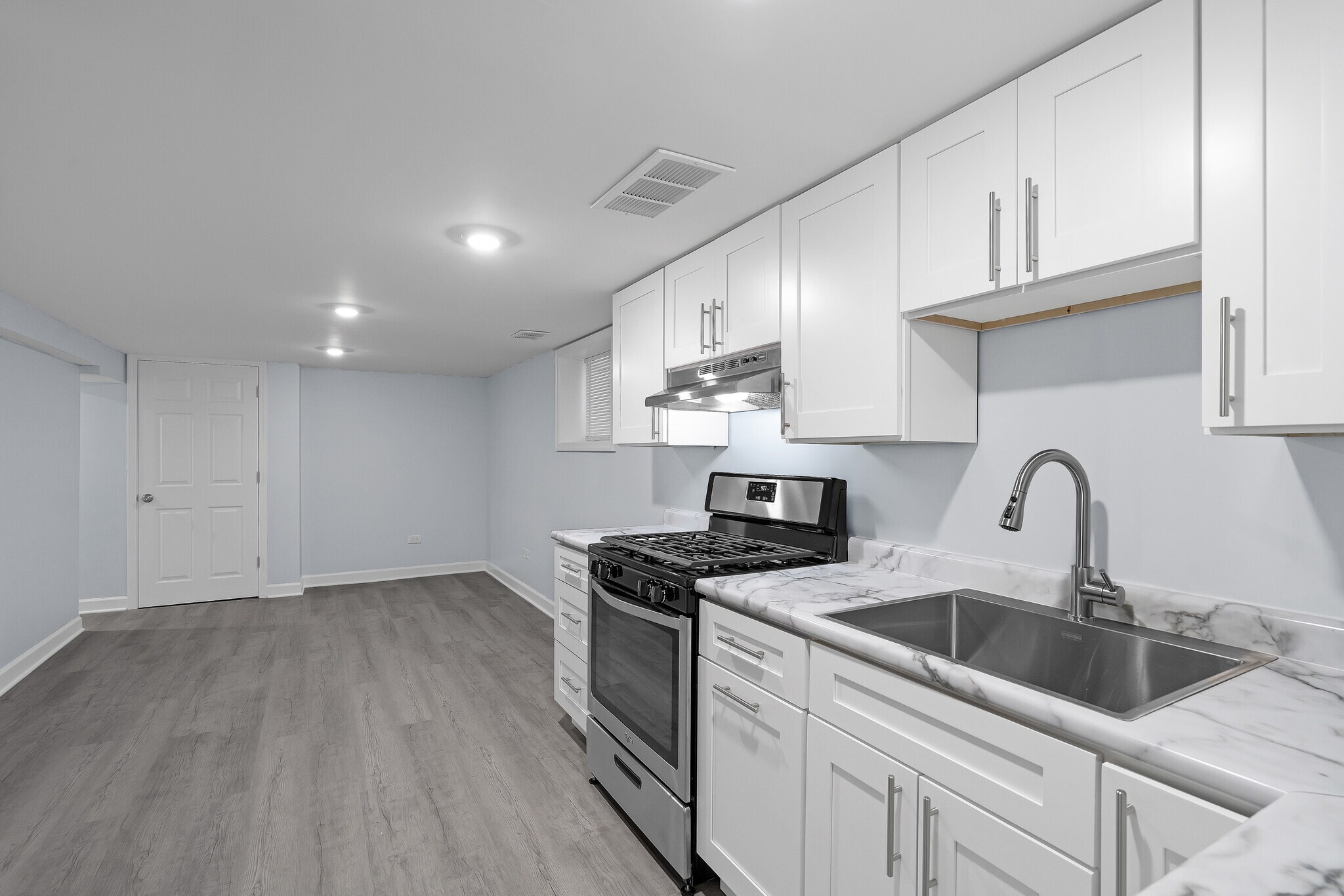 Building Photo - 5620 N Marmora Ave