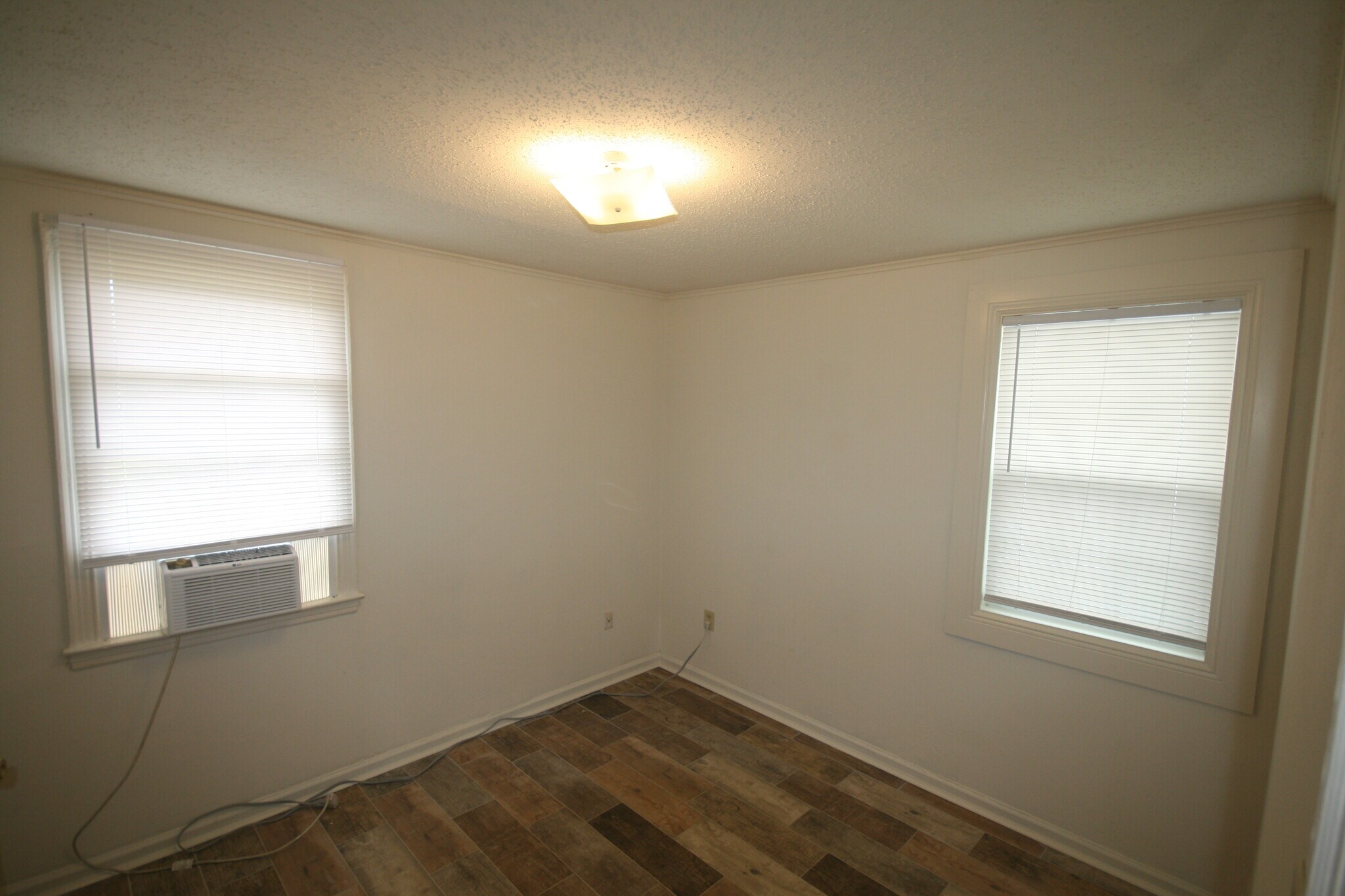 Corner Bed Room - 2308 Rose Dr