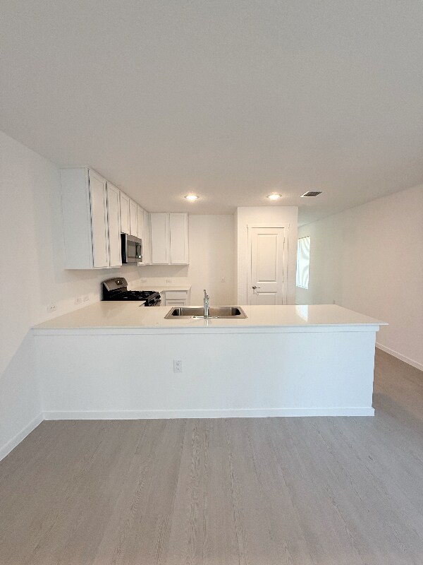 Building Photo - 1359 Neria Lp