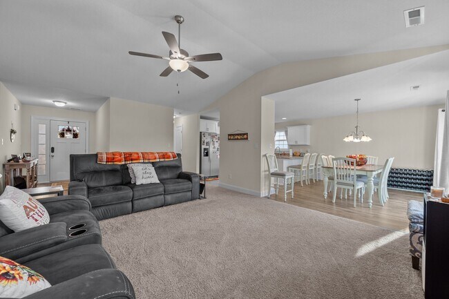 Building Photo - 517 Indigo Johnston Dr