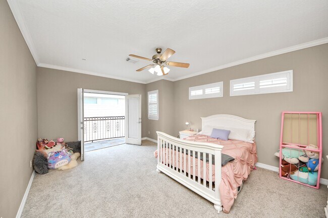 Building Photo - 2416 Bevis St