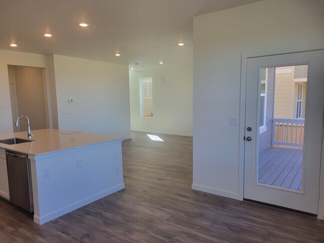 Building Photo - 16273 Laurentide Pl