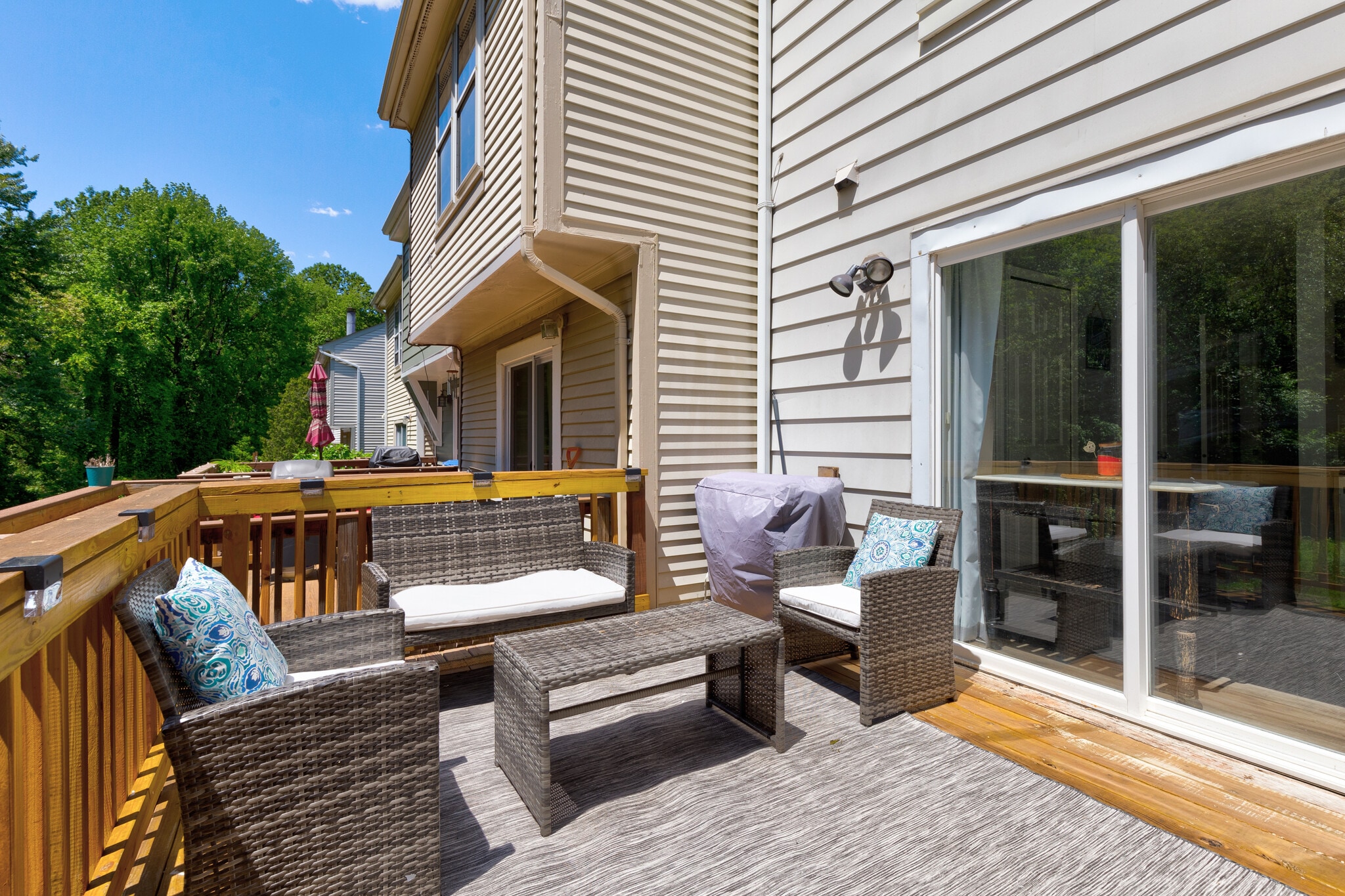 Building Photo - 6376 Chimney Wood Ct