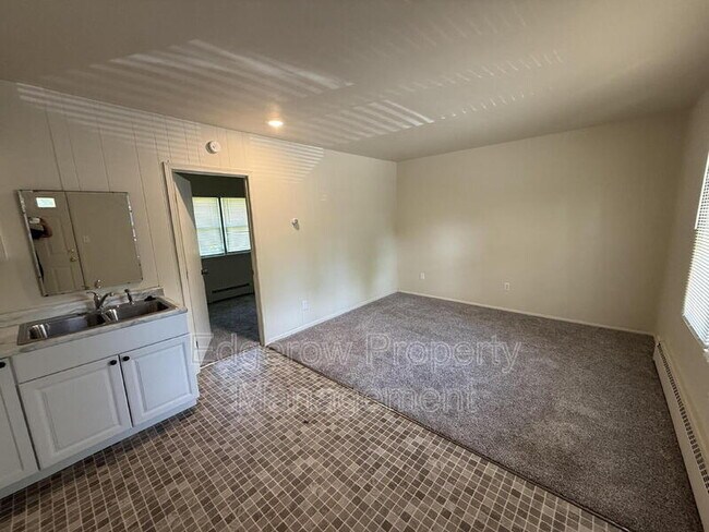 Primary Photo - 13827 Ironwood Dr NW