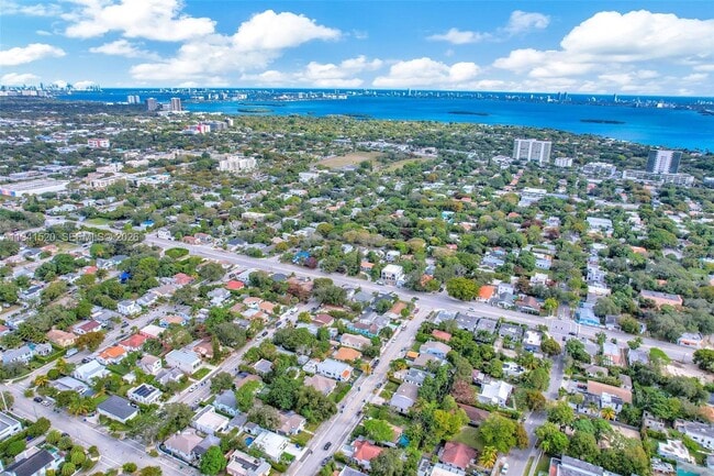 Building Photo - 37 NW 47th St