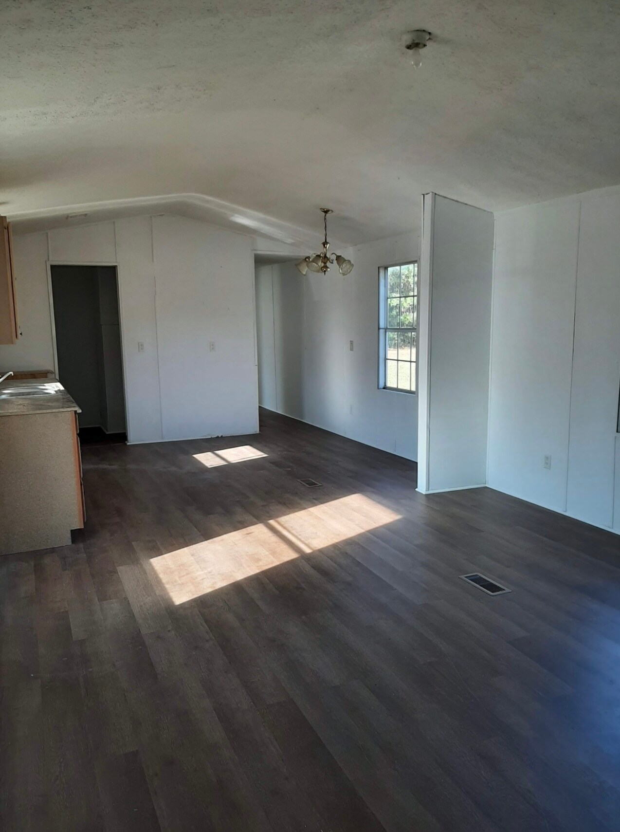 Building Photo - 189 Wild Forest Ln