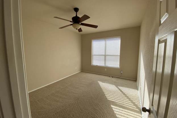 Building Photo - 5731 White Oak Cove