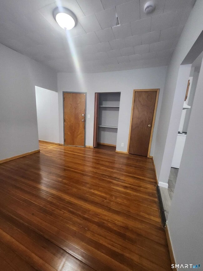 Building Photo - 31 Whitmore St