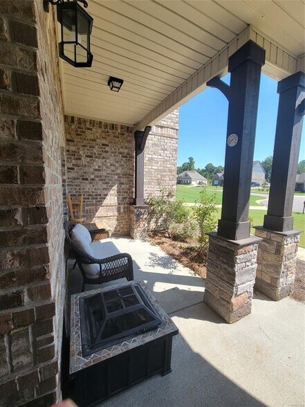 Building Photo - 104 Jane Ct