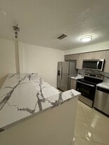 Building Photo - 5204 Coronado Pky