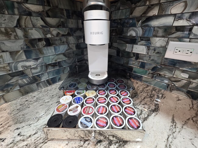 Building Photo - 3407 Venice Ave