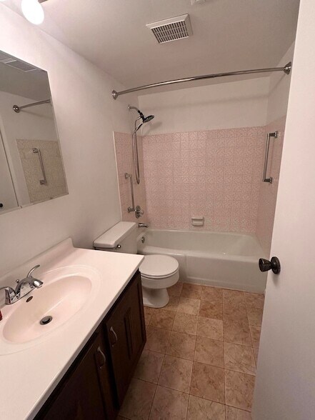 Building Photo - 8750 Harrison Ave