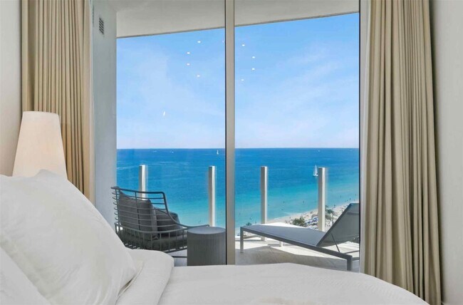 Building Photo - 525 N Fort Lauderdale Beach Blvd