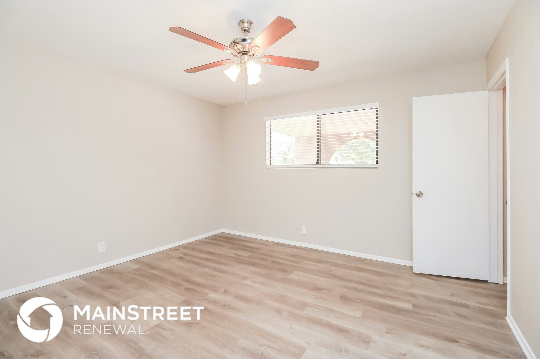 Building Photo - 842 S Revolta Cir
