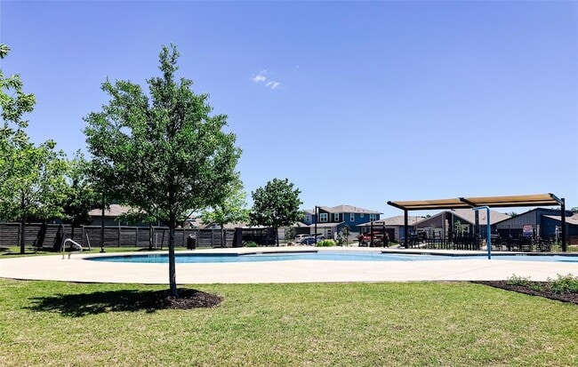 Building Photo - 253 Deserti Rd