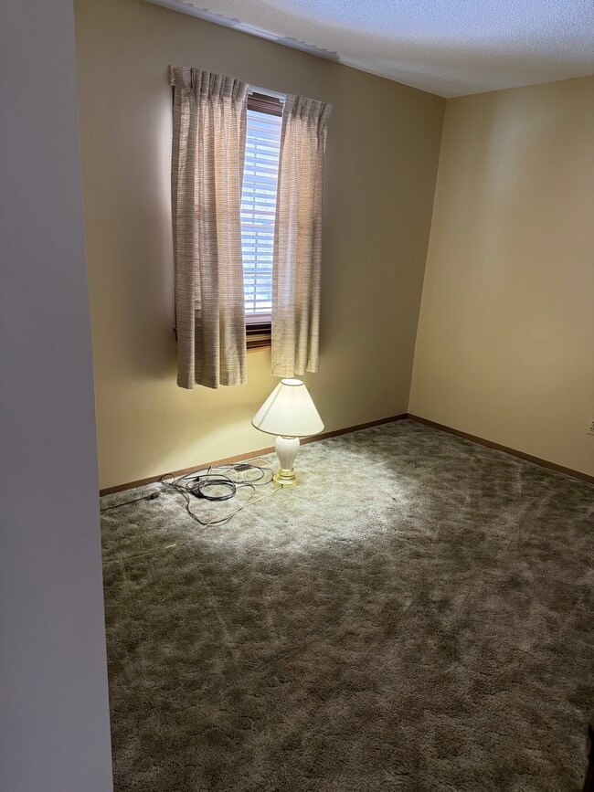 Building Photo - 168 Lyre-Bird Ln