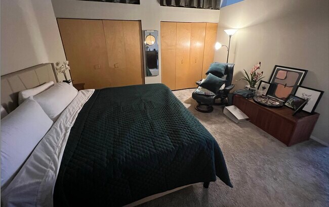 Building Photo - 1500 W Monroe St