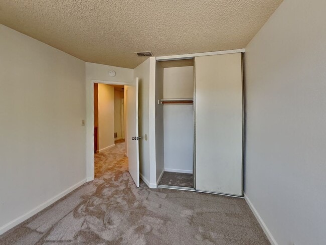 Building Photo - Antioch 3 Bedroom/2.5 Bathroom Home Availa...