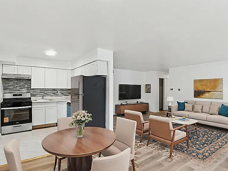 Building Photo - 1822 Benton Ave