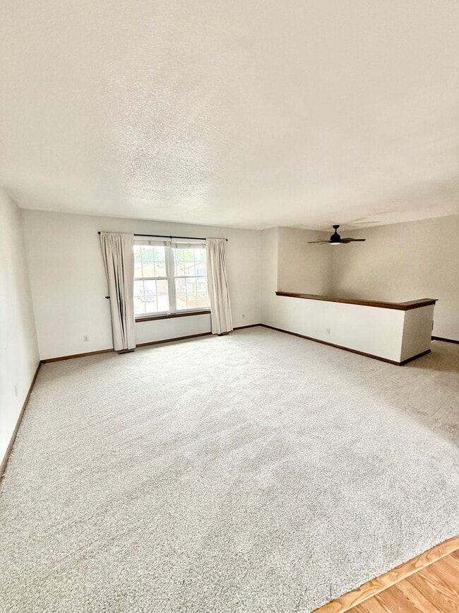Building Photo - 6515 Flintridge Dr
