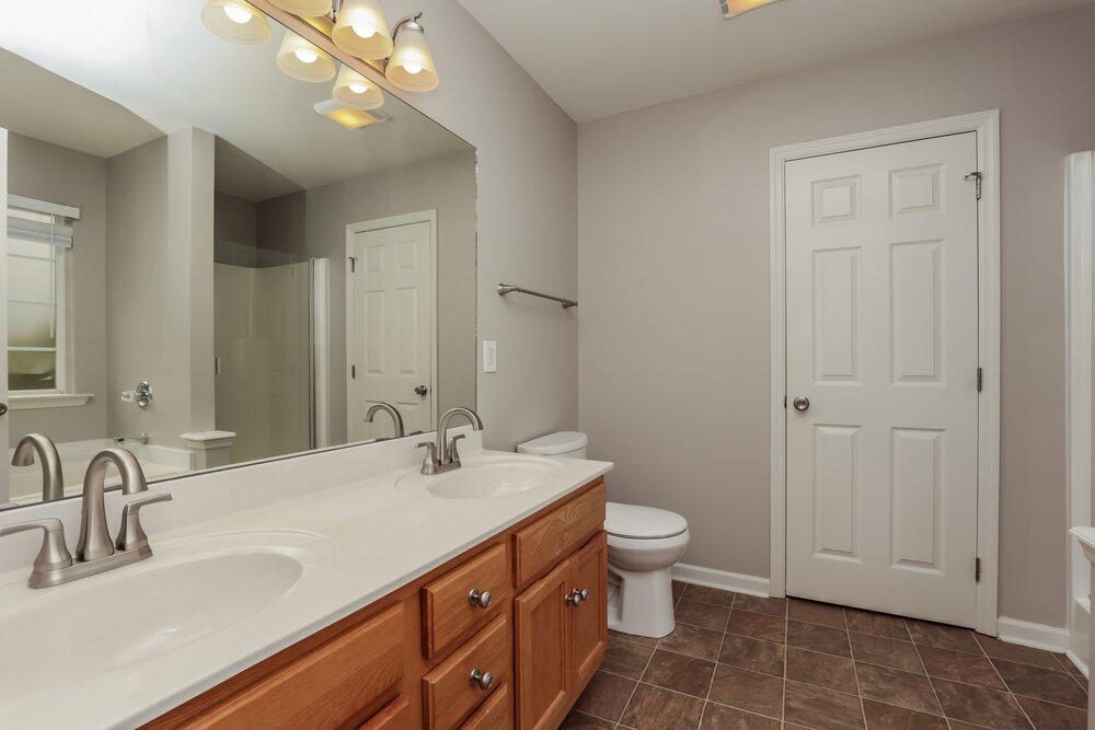 Building Photo - 3019 Candlelite Dr