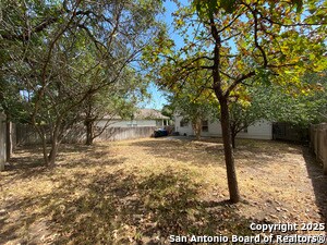 Building Photo - 5911 Twin Oaks Dr