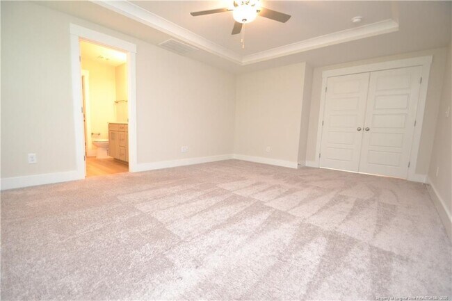 Building Photo - 2129 Seneca Dr