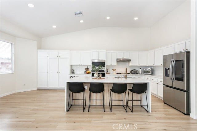 Building Photo - 1192 Acapulco Ave