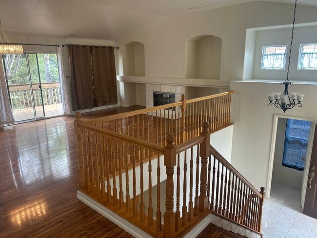 Building Photo - 757 N Temescal St