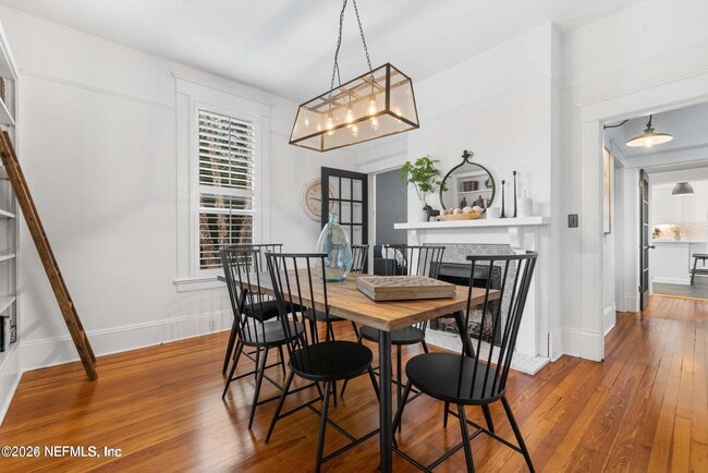 Building Photo - 4236 Melrose Ave