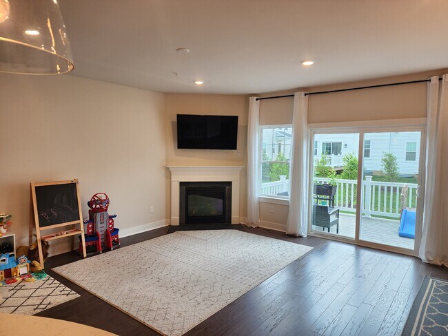 Building Photo - 36 Lochiel Ln