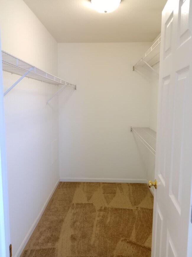 Building Photo - 3527-3529 Prescott Dr.