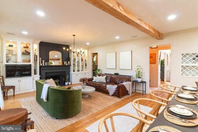 Building Photo - 14932 Alpine Bay Loop