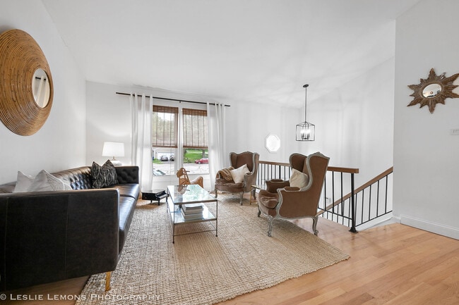 Building Photo - 685 Milton Dr