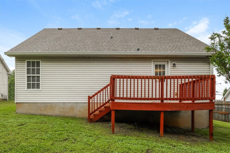 Building Photo - 925 Sky Valley Trail