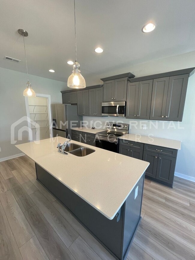 Building Photo - Roomy Home for Rent in Cullman, AL…6 Foot Privacy Fence. COMING SOON!